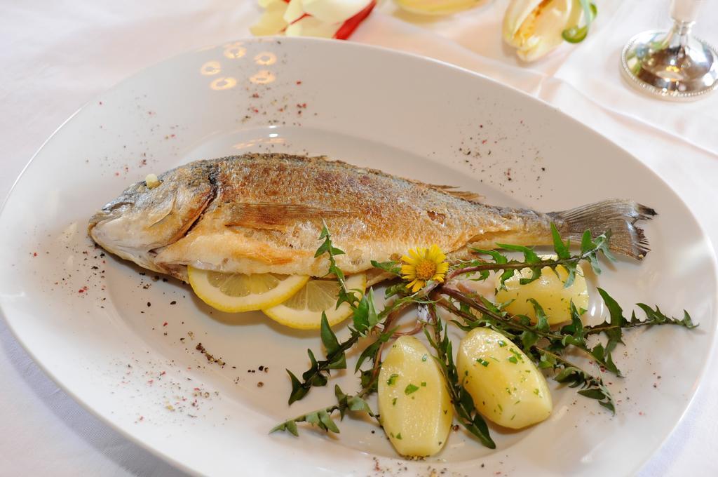 סן גנסיו אטסינו Hotel Koenig Laurin מראה חיצוני תמונה